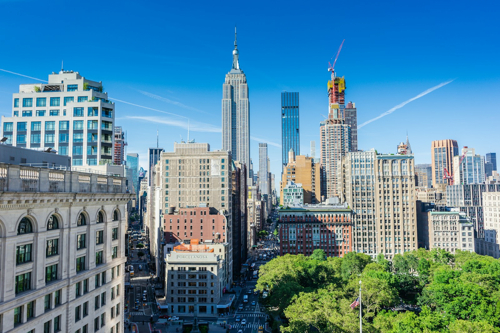 Manhattan high rise buildings during daytime