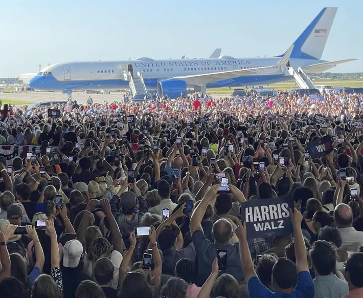 Harris-Walz-in-Michigan Kamala Harris Hits the Road While Trump Relaxes in Florida